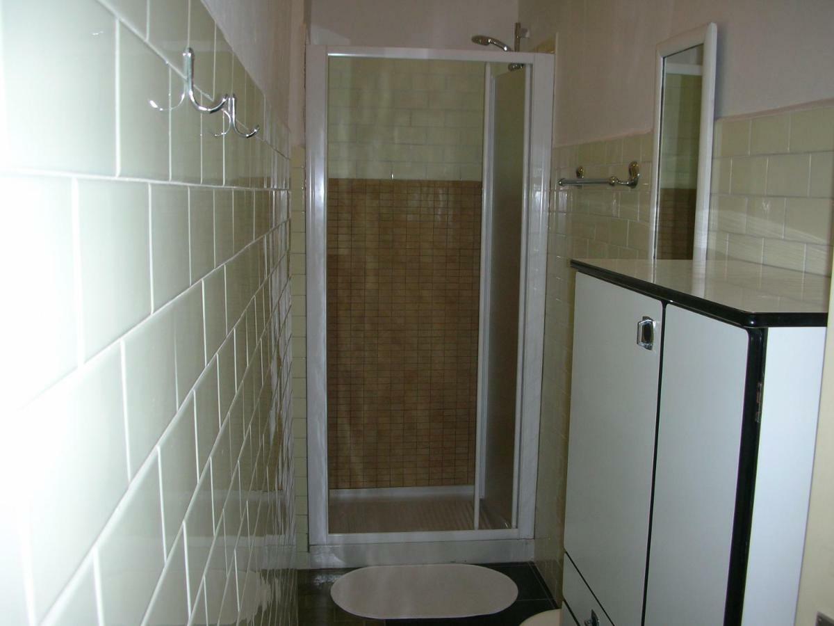 Nice Apartments In Downtown بولونيا المظهر الخارجي الصورة